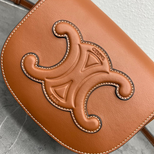 FOLCO CUIR TRIOMPHE 18 IN RED BROWN CALFSKIN