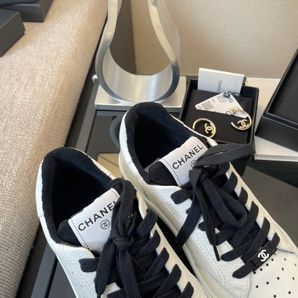 CC 22A Sneaker Black White Calfskin & Rubber 413922