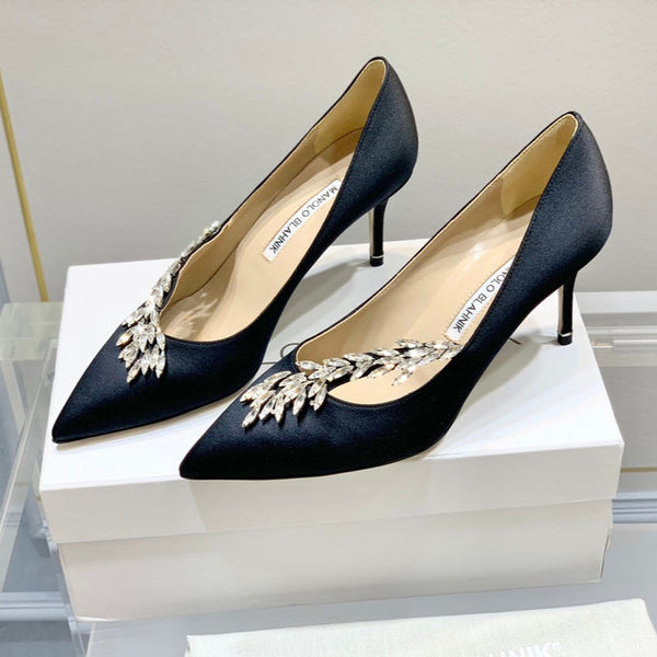 Manolo Wheat Ear Rhinestone High Heels Pumps Black Silk Fabric 327446
