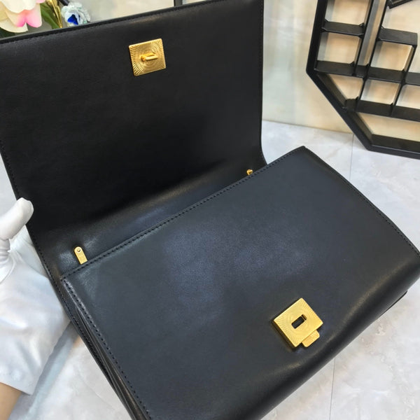 large devotion 26cm shouder bag black qulted cafskin