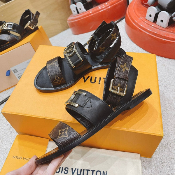 Sandalo piatto LV Academy in pelle di vacchetta marrone e nera