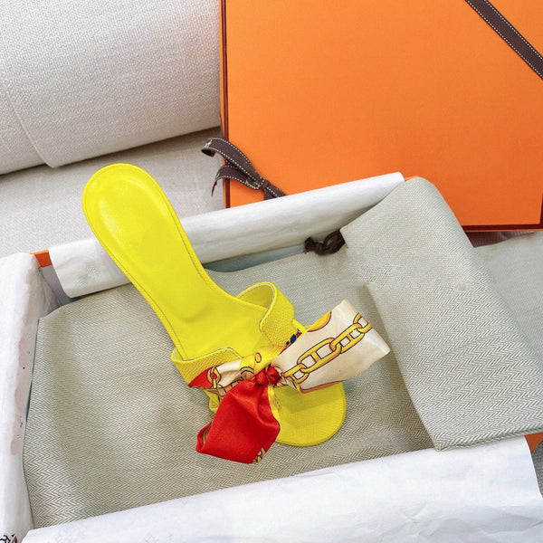 Sandalo Oasis in pelle di vitello Epsom color limone