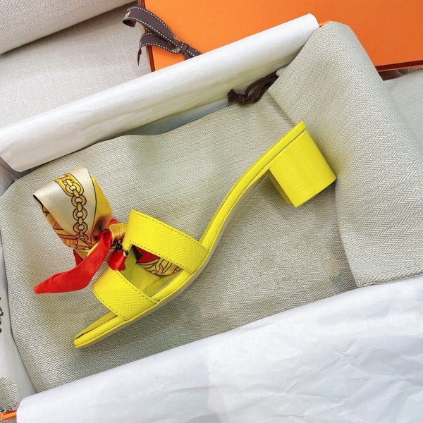 Sandalo Oasis in pelle di vitello Epsom color limone