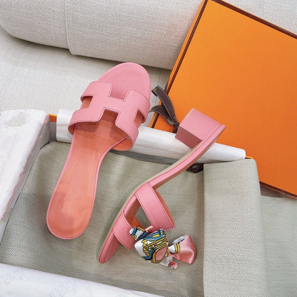 Sandalo Oasis in pelle di vitello Epsom rosa