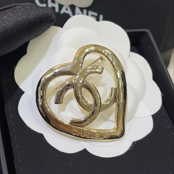 CC Brooch Gold 159549