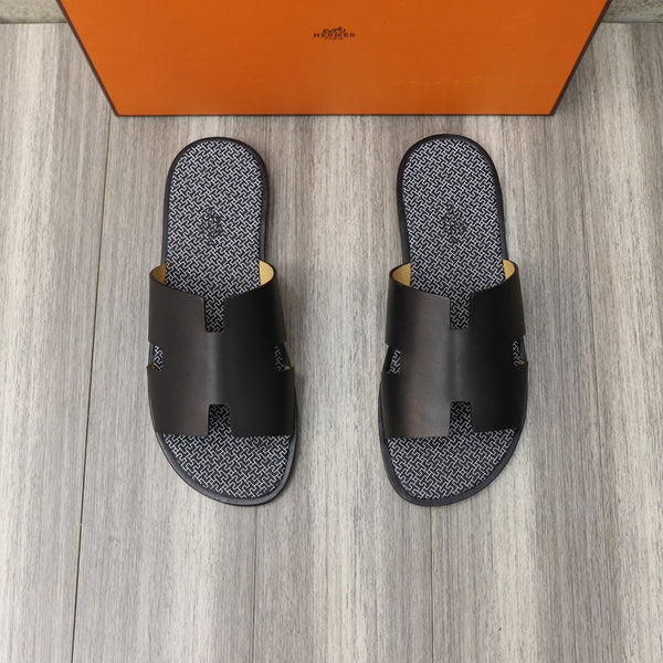 HM IZMIR SANDAL BLACK WITH WHITE MOTIF CALFSKIN