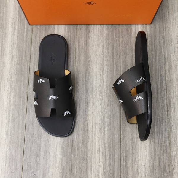 HM IZMIR SANDAL BLACK WITH WHITE ICON CALFSKIN