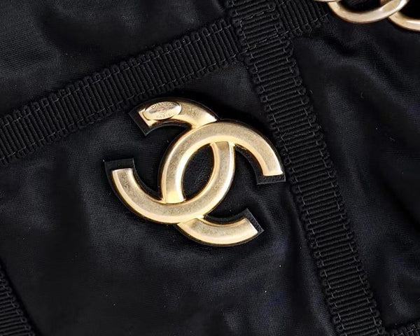 CC 22P Maxi Shopping Bag Black Nylon with Grosgrain