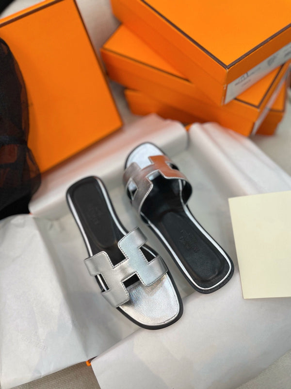 Sandalo Oran in pelle argento