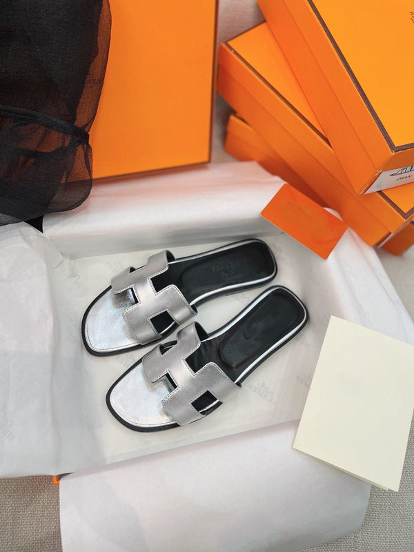 Sandalo Oran in pelle argento