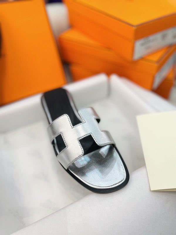 Sandalo Oran in pelle argento