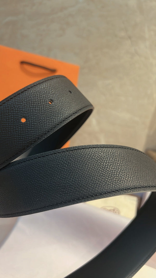 HM CONSTANCE BELT BUCKLE & REVERSIBLE BLACK LEATHER STRAP 42MM GOLD HARDWARE