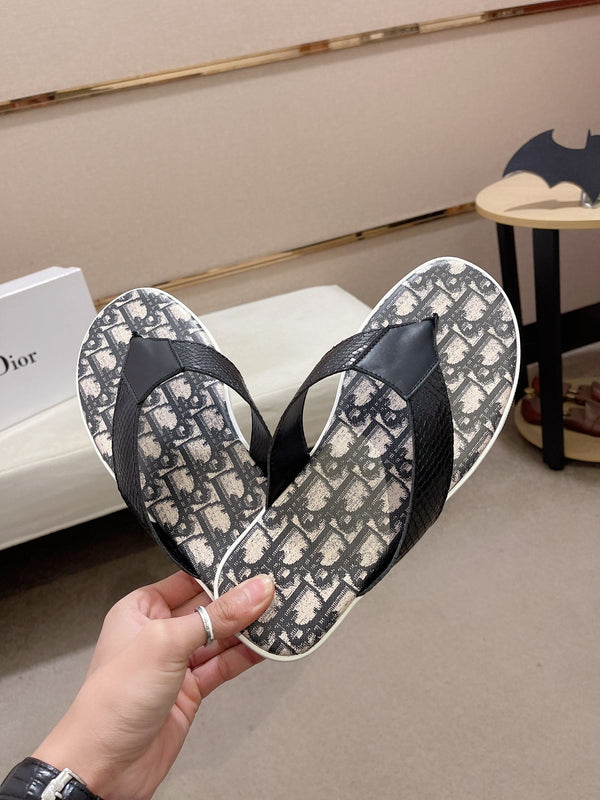 CD ALIAS THONG SNAKE MOTIF BLACK AND BEIGE CALFSKIN