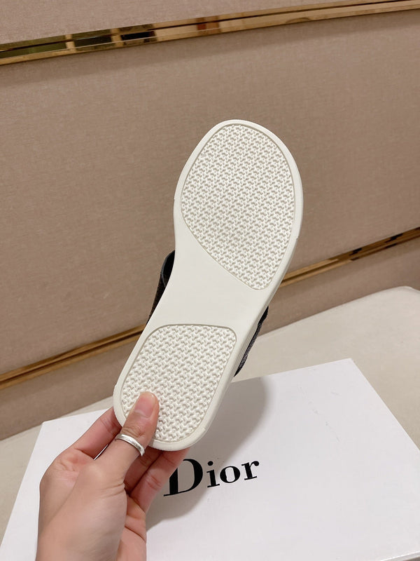 CD ALIAS THONG SNAKE MOTIF BLACK AND BEIGE CALFSKIN