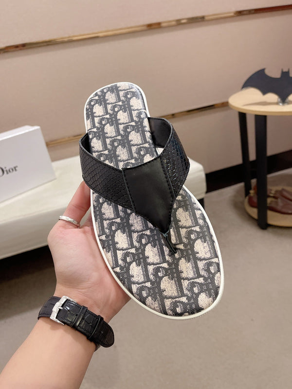 CD ALIAS THONG SNAKE MOTIF BLACK AND BEIGE CALFSKIN