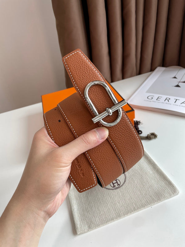 CINTURA HM ITHAQUE CON FIBBIA IN ARGENTO E CINTURINO REVERSIBILE IN PELLE MARRONE CANNELLA E NERO 38 MM