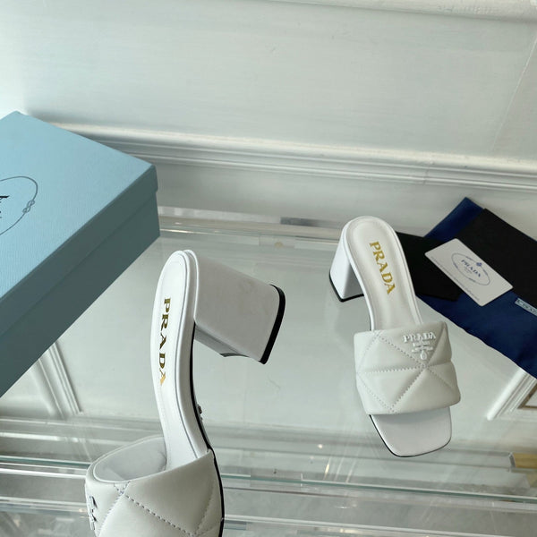 Sandalo con tacco Pra 65 suola quadrata trapuntato in pelle bianca