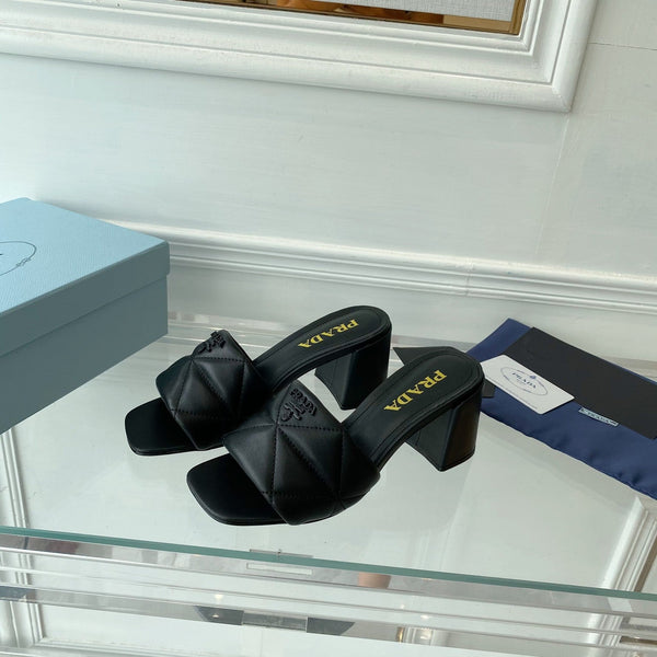 Sandalo con tacco Pra 65 suola quadrata trapuntato in pelle nera