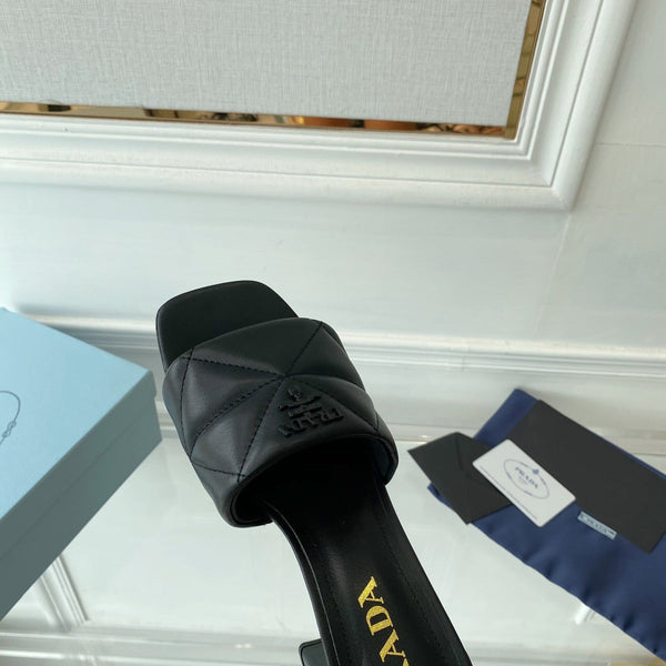 Sandalo con tacco Pra 65 suola quadrata trapuntato in pelle nera