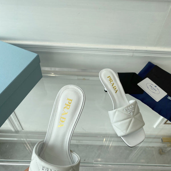 Sandalo con tacco Pra 65 suola a punta trapuntata in pelle bianca