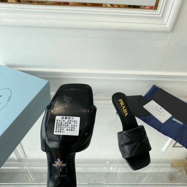 SANDALI CON TACCO ALTO TRAPUNTATI PRA 65 IN PELLE DI AGNELLO NERA