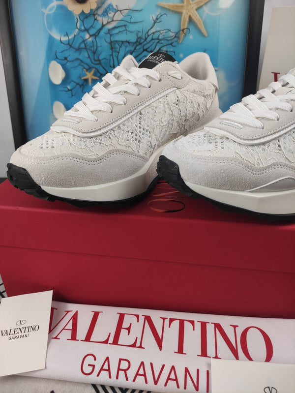 Lace And Mesh Lacerunner Sneaker In White Mix Light Grey 994622