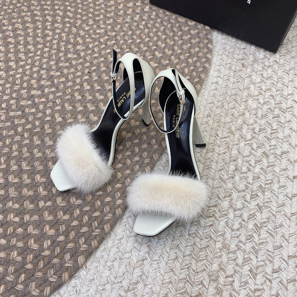 HIGH HEELS SQUARE TOE IN WHITE MINK FUR