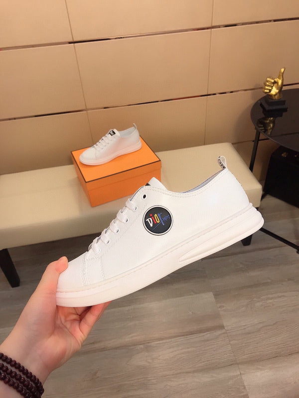 CD B23 LOW-TOP CIRCLE ICON SNEAKER WHITE CALFSKIN