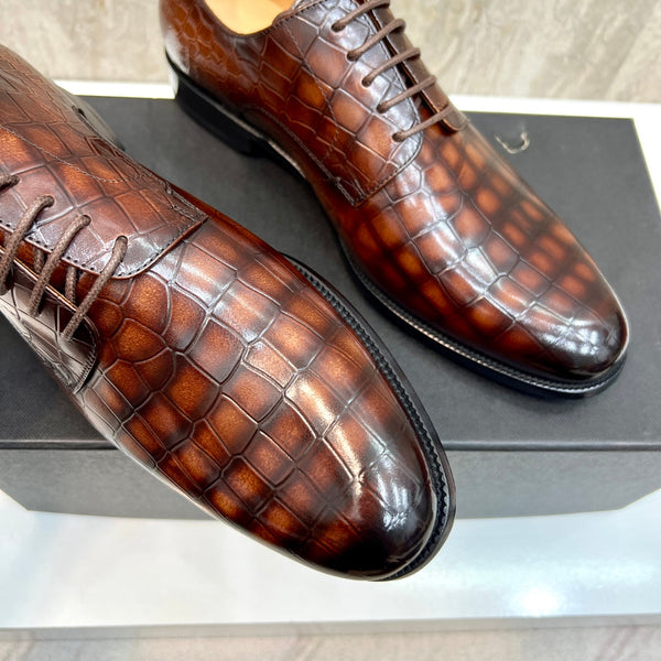 CD CROCODILE MOTIF BASIC OXFORD SIENNA CALFSKIN