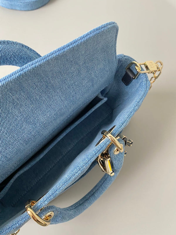 MEDIUM D-JOY BAG 26 IN LIGHT BLUE MACROCANNAGE DENIM