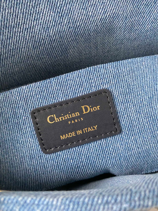 MEDIUM D-JOY BAG 26 IN LIGHT BLUE MACROCANNAGE DENIM