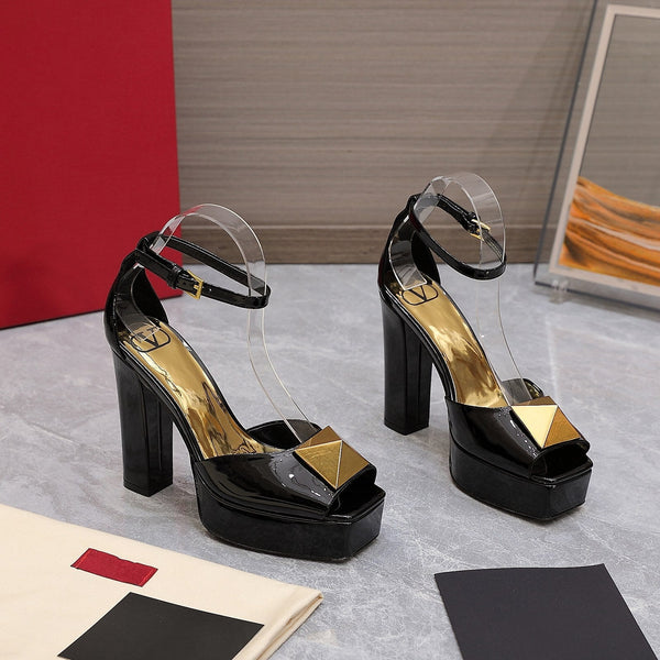Open Toe Pump With One Stud Gold Patent Black Leather 130MM