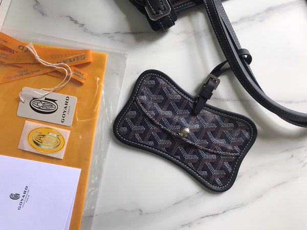 CHIEN GRIS BAG 33 IN NAVY BLUE GOYARDINE CANVAS AND TAN CALFSKIN TRIM