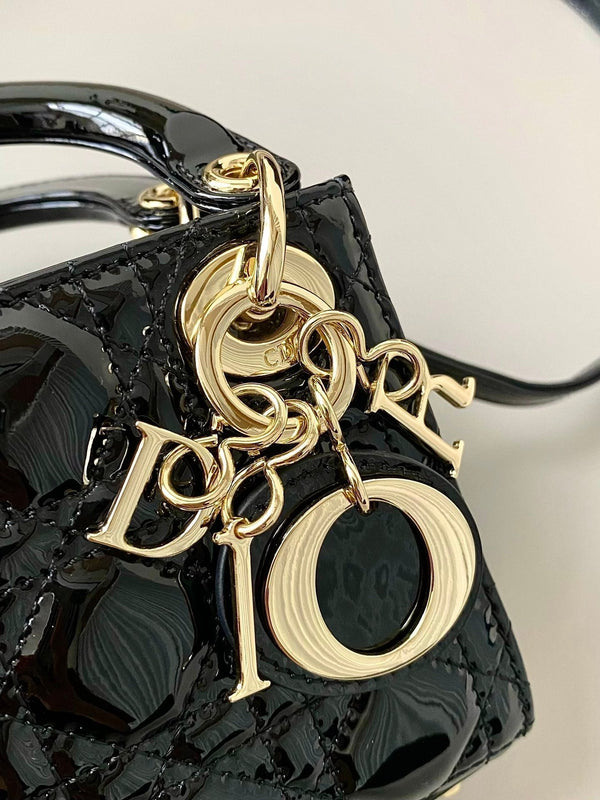 micro lady 12 black patent caslfskin