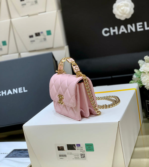 CC Handle Small Shoulder Bag 13cm Pink Sheepskin