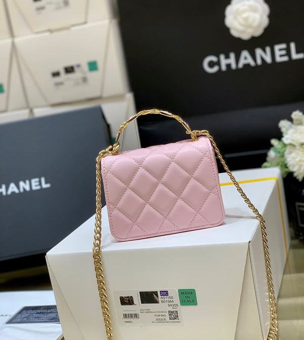 CC Handle Small Shoulder Bag 13cm Pink Sheepskin