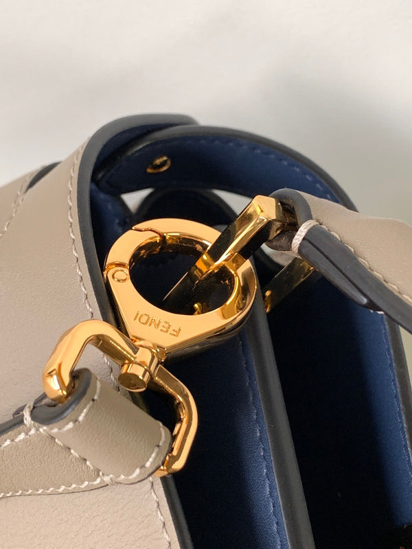 Borsa Peekaboo ISeeU Small da 27 cm in pelle di agnello marrone con finiture dorate