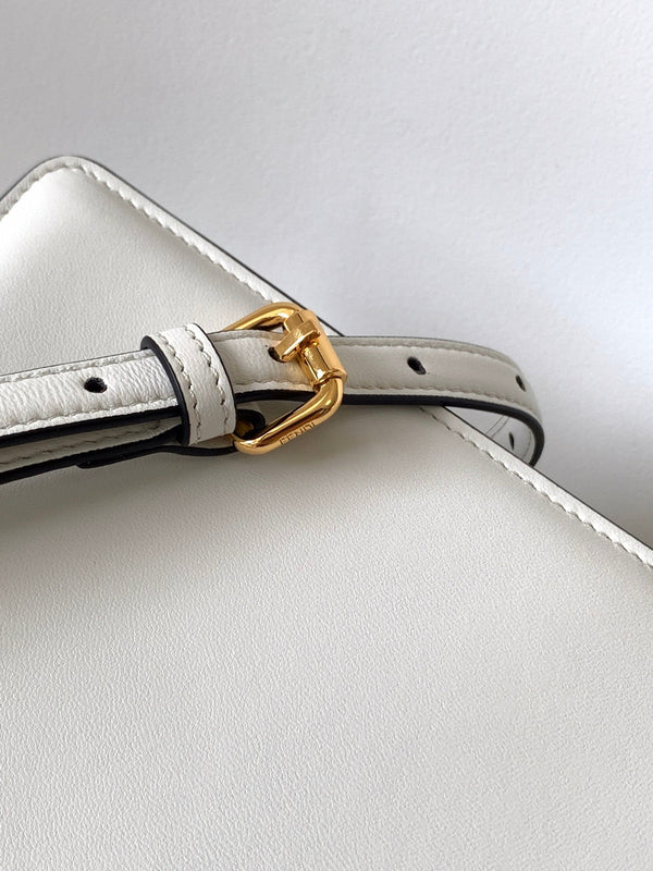 Borsa Peekaboo ISeeU Petite 20 Pelle di agnello bianca Ghw