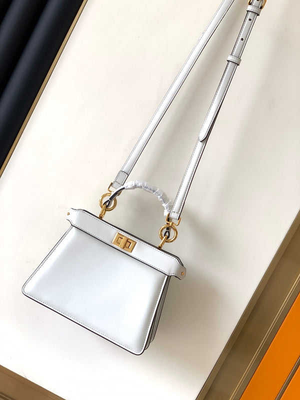 Borsa Peekaboo ISeeU Petite 20 Pelle di agnello bianca Ghw