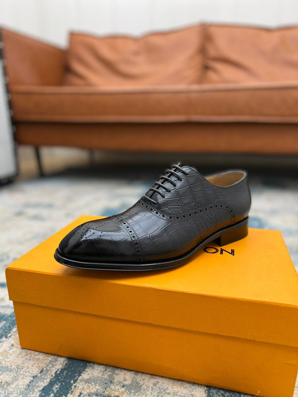 LV LACE-UP SHOES IN BLACK CALFSKIN
