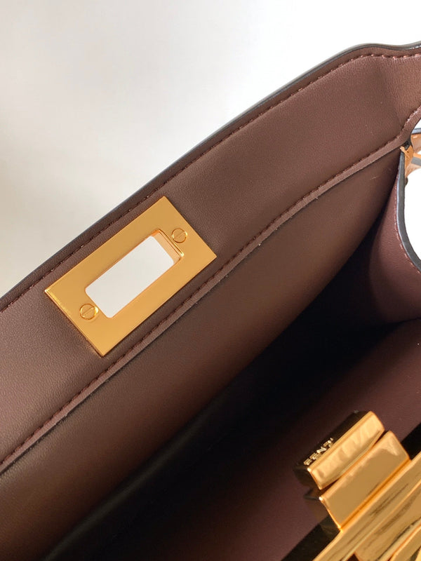 Borsa Peekaboo ISeeU Small da 27 cm in pelle di agnello beige con finiture dorate