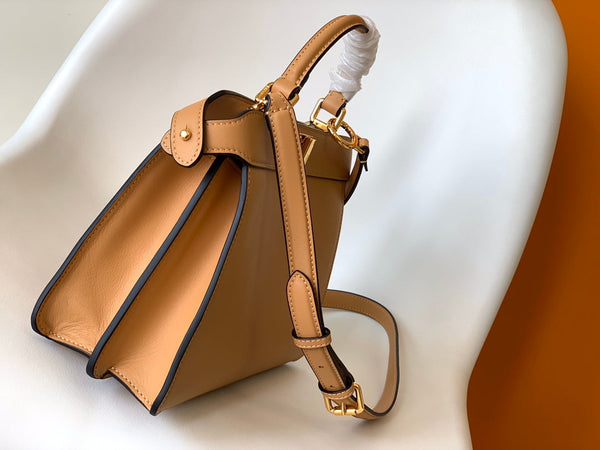 Borsa Peekaboo ISeeU Small da 27 cm in pelle di agnello beige con finiture dorate