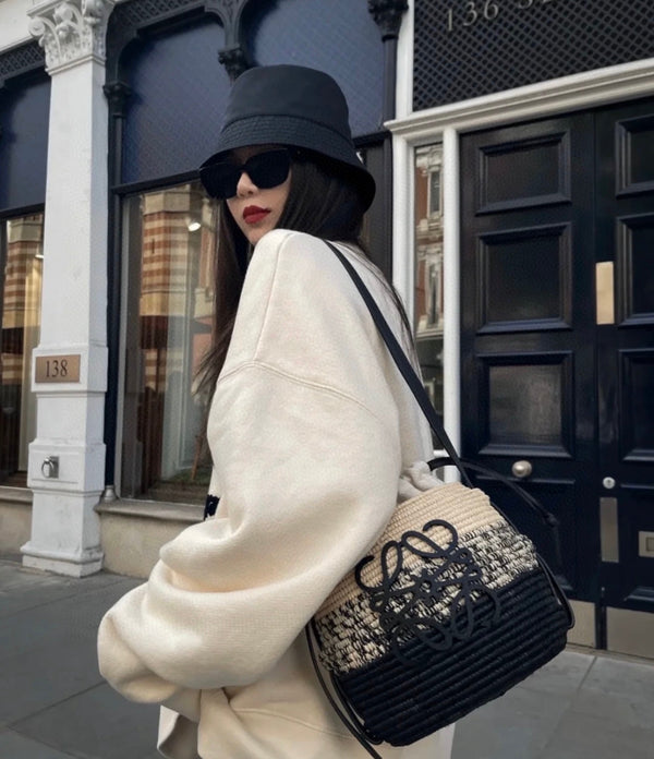 LOE 18 ANAGRAM BASKET BAG IN BLACK AND NATURAL RAFFIA