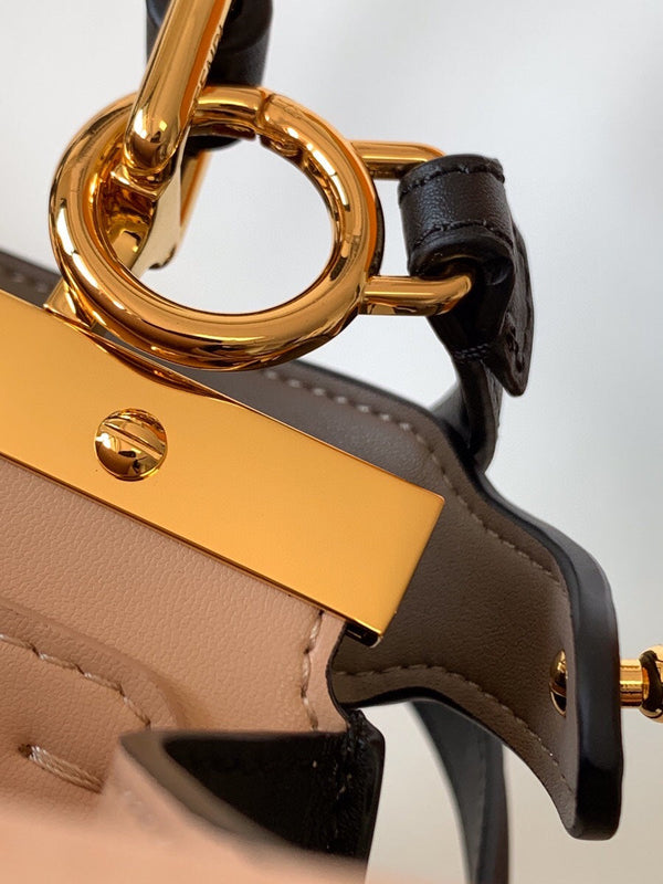 Borsa Peekaboo ISeeU Small da 27 cm in pelle di agnello nera con finiture dorate