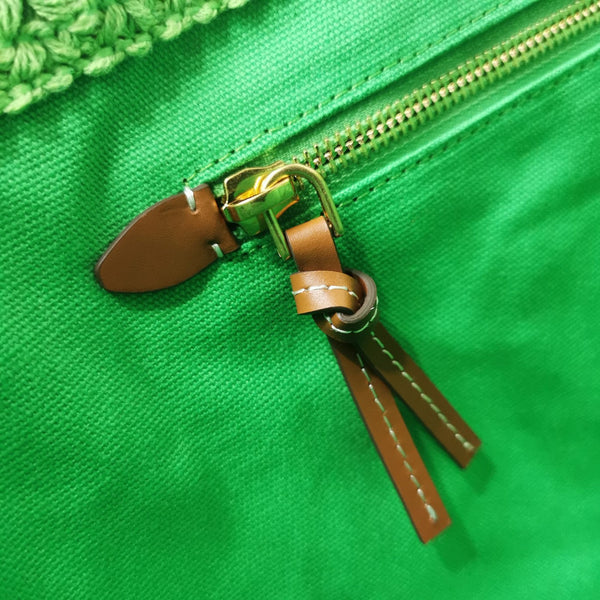 TOTE BAG 40 IN STRIPED PATTERN OF LIGHT GREEN RED AND CREAM WHITE WOVEN RAFFIA