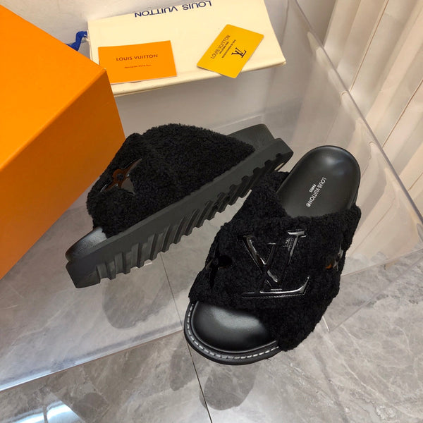 LV Paseo Flat Comfort Mule in pile nero