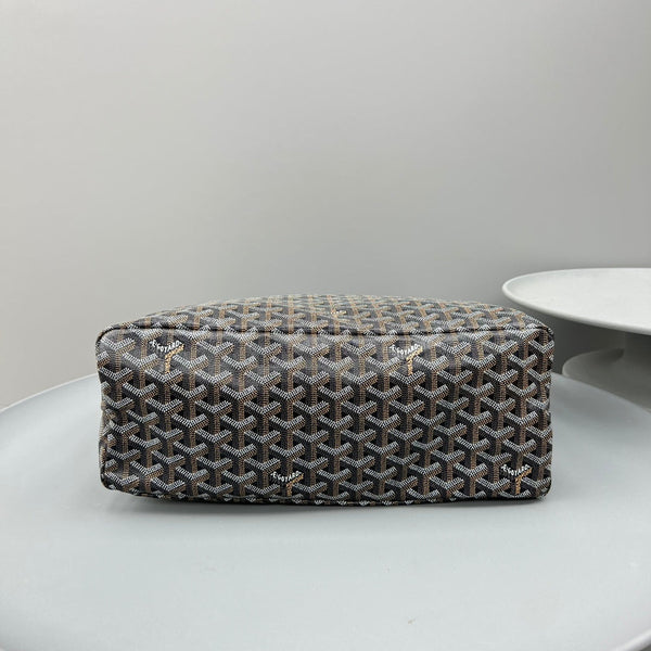 HOBO BOHÈME 34 IN BLACK GOYARDINE CANVAS AND CALFSKIN