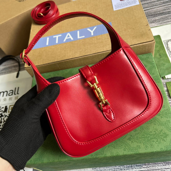 BORSA A TRACOLLA GG JACKIE MINI 19 IN PELLE DI VITELLO ROSSO CILIEGIA