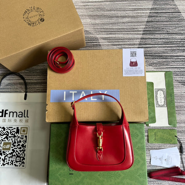BORSA A TRACOLLA GG JACKIE MINI 19 IN PELLE DI VITELLO ROSSO CILIEGIA