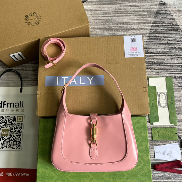 BORSA A TRACOLLA GG JACKIE SMALL 28 IN PELLE DI VITELLO ROSA PASTELLO